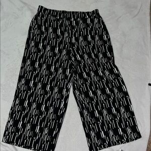 Nine West Black and White Patterned Pants wide legs Size L